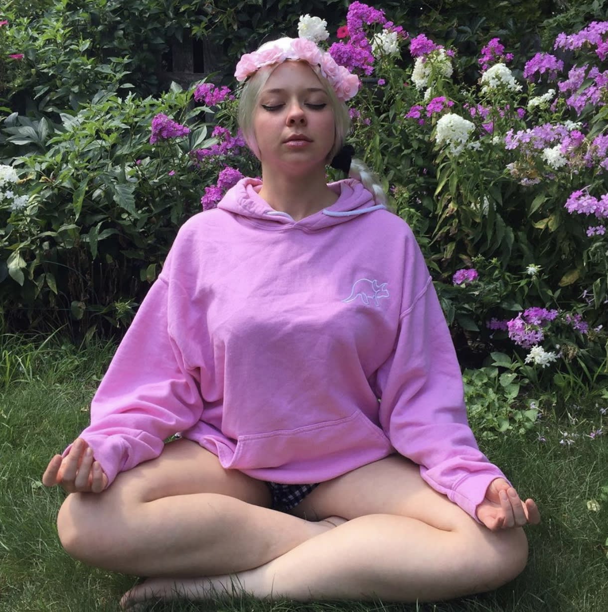 ECHO ROSE: A Murder Mystery Hidden Inside Lifestyle Vlogging | Geeks