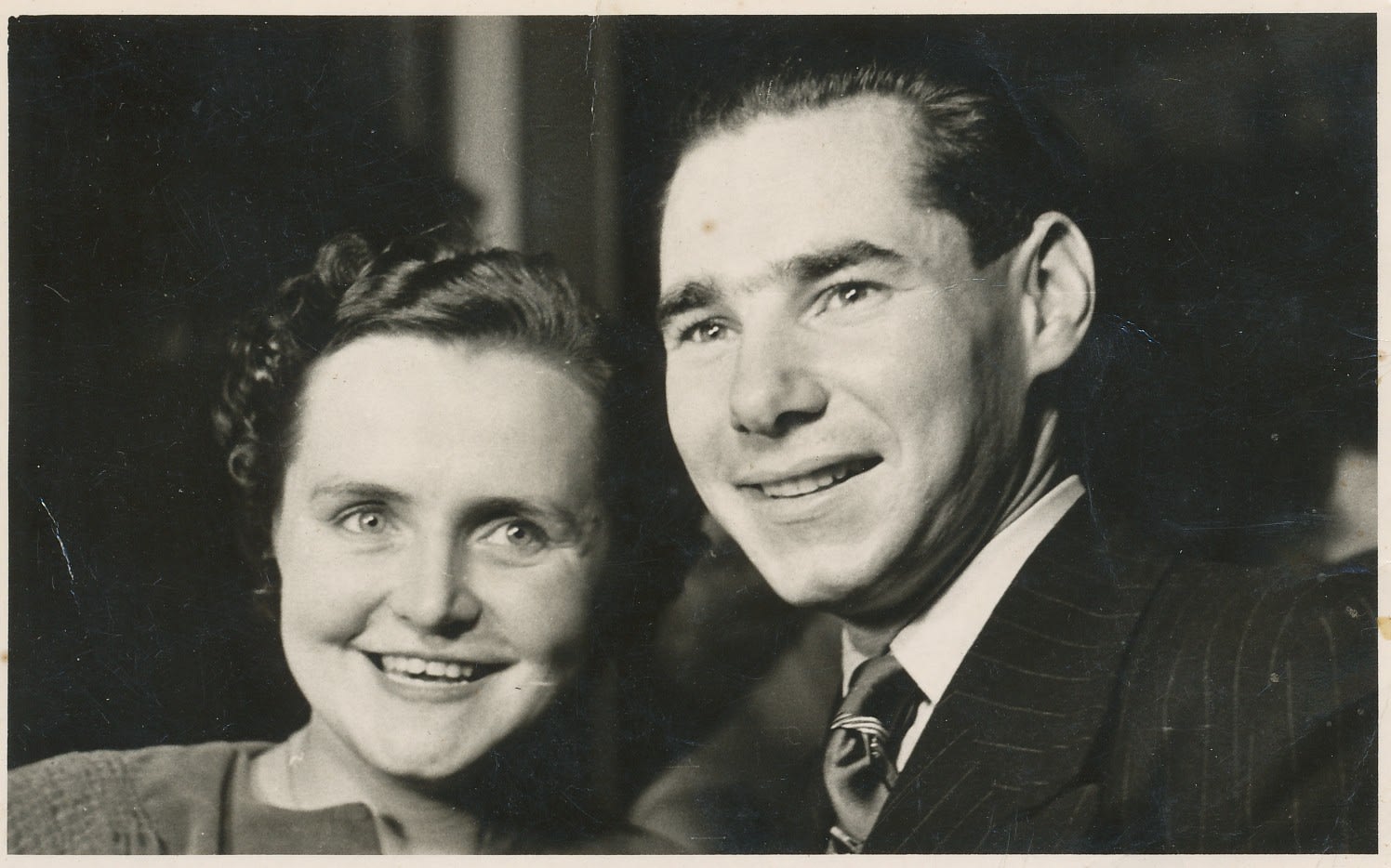 The Mum Effect Families