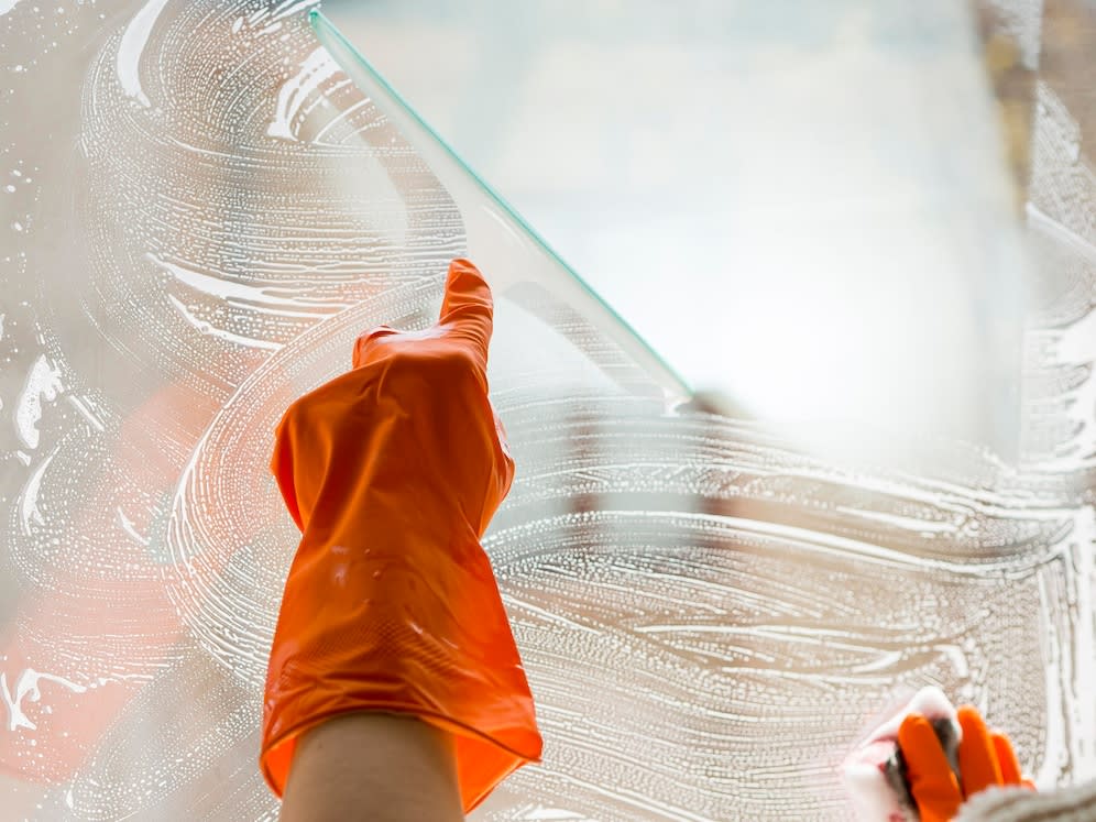 6 Best Window Cleaning Tips to Get Squeaky Clean Windows Lifehack