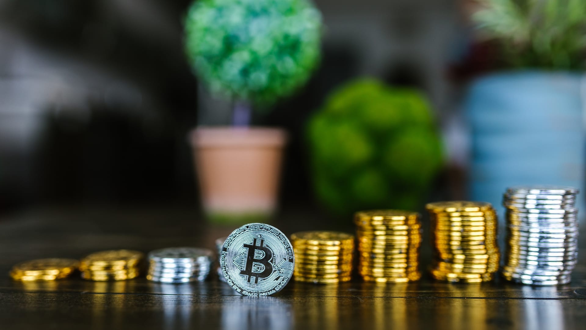 10 Reasons Why You Should Invest in Cryptocurrencies Now | Trader