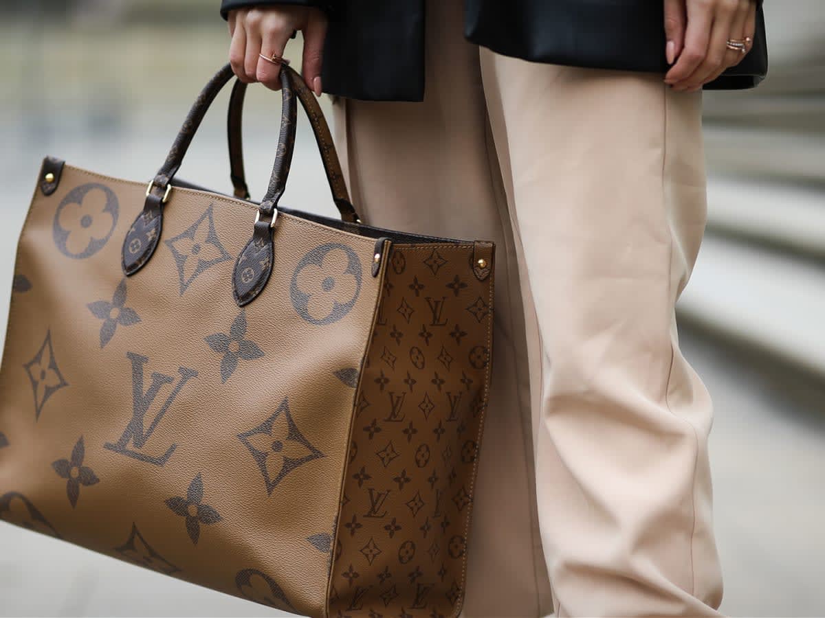 LOUIS VUITTON OnTheGo GM Tote Bag in Brown