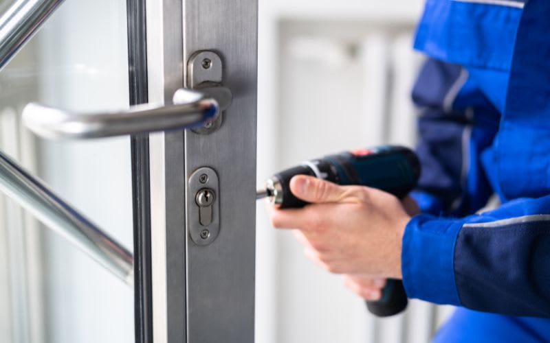 Common Issues Commercial Locksmiths Can Solve for Your Business | Journal