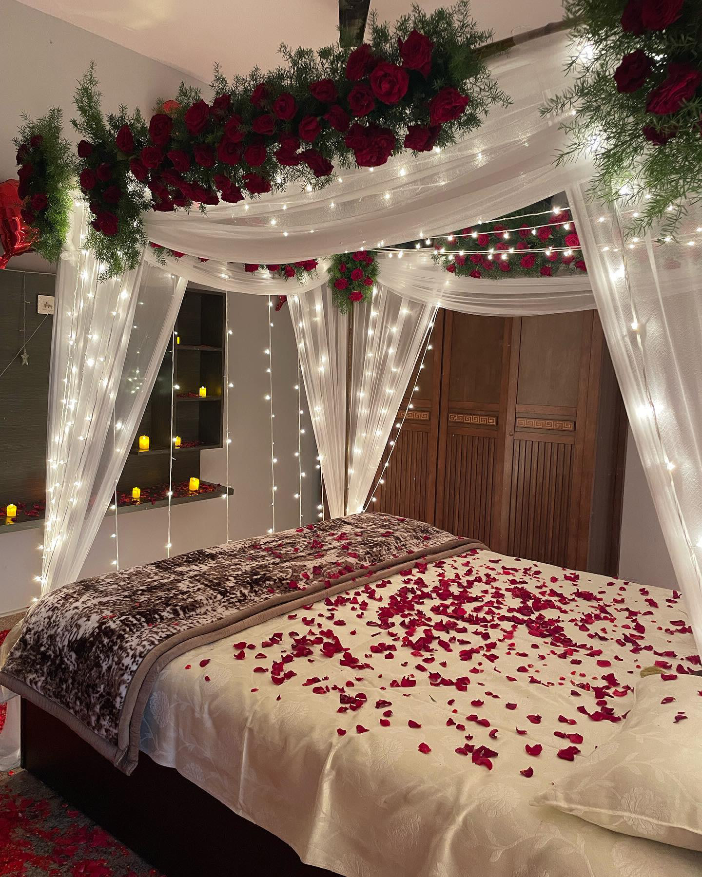 Simple Wedding Night Room Decoration Ideas for a Magical Evening