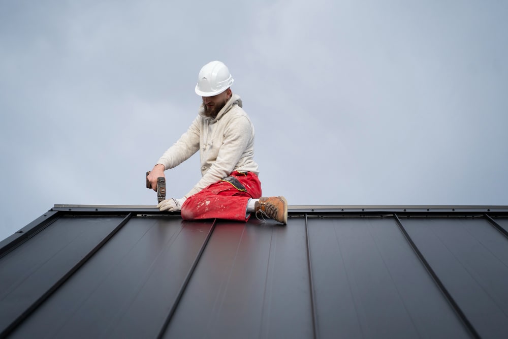 Guide to Roof Fall Protection: Ensuring Safety at Heights | Lifehack