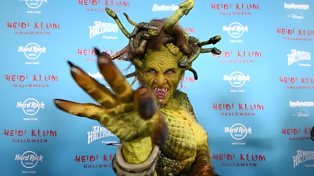 Heidi Klum Medusa Halloween 2025 Costume