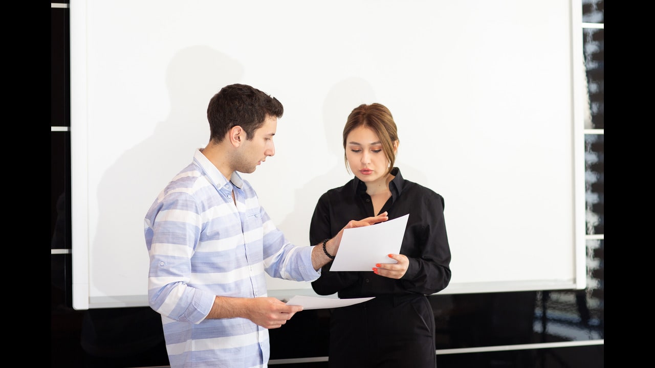 The Best Conversation at the Trade Show Happened in the Smallest Booth | Journal