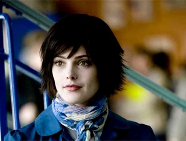 Why Alice Cullen's Backstory Deserves A 'Twilight' Movie Of Its Own | Geeks