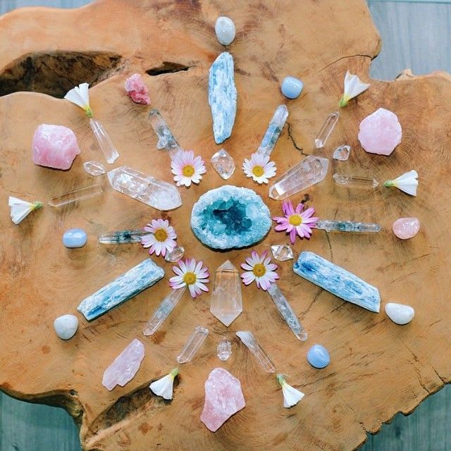 The best healing crystals for love, good energy and abundance