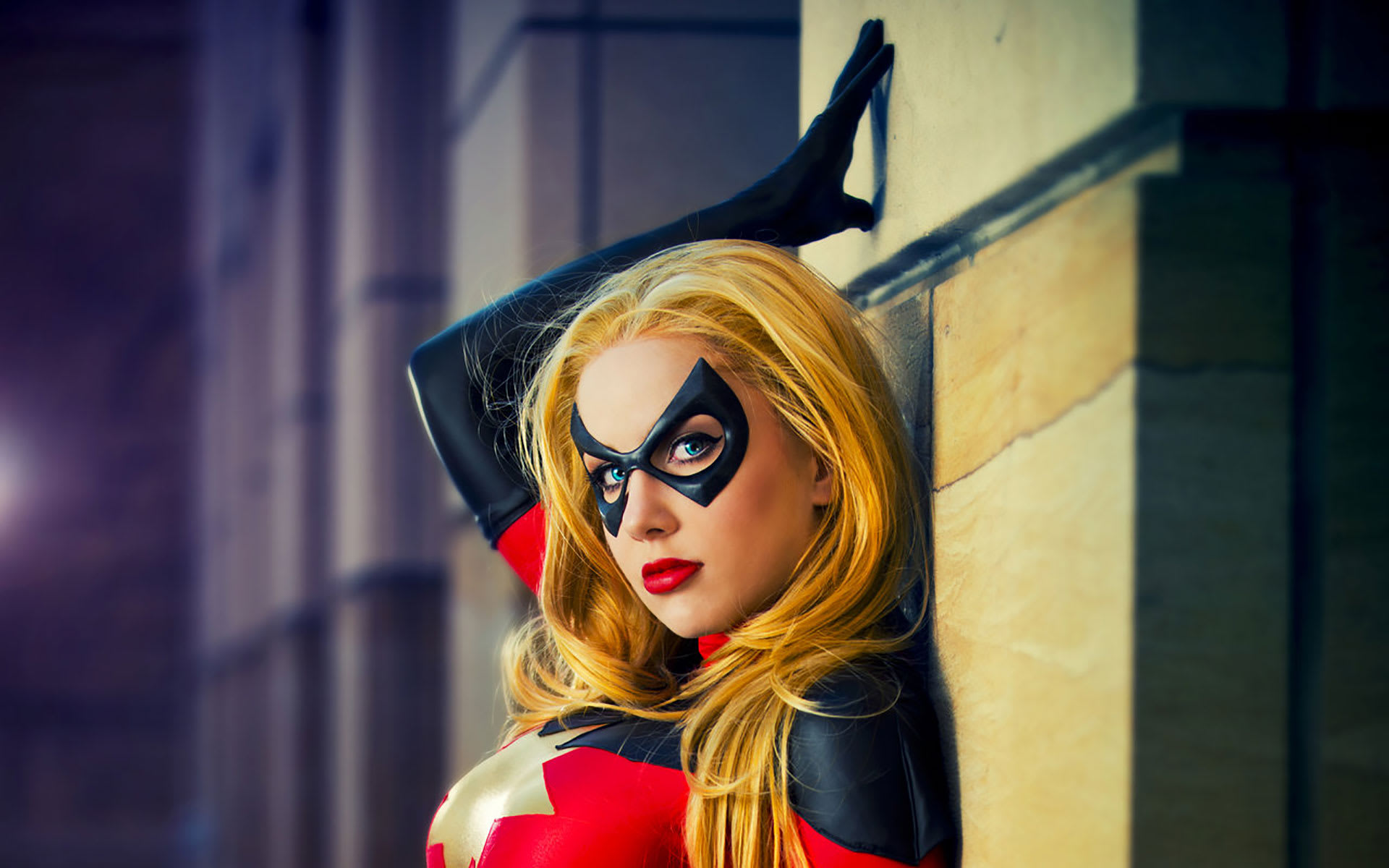 Professional Cosplayer Crystal Graziano Geeks