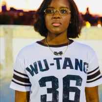 Se'Anna. the MC