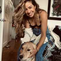Zara Michales