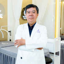 Bác sĩ CKI Bùi Văn Quang