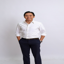 Trần  Hữu Tú 