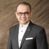 Michael Hoàng