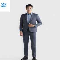 CEO Tuấn Charler