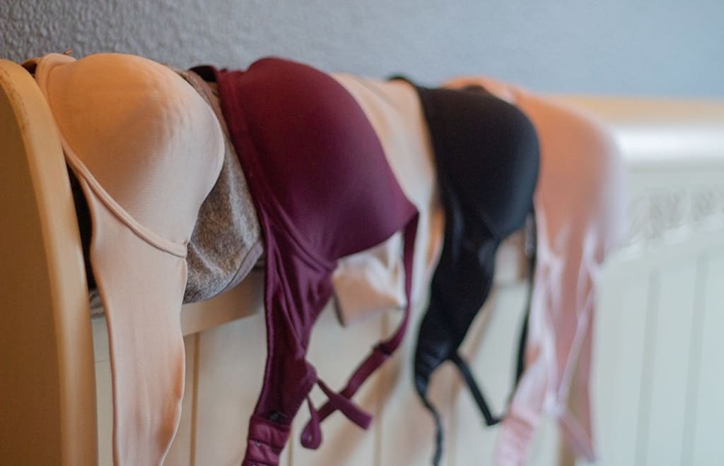 I was boob-shamed for going bra-free to a restaurant - I didn't