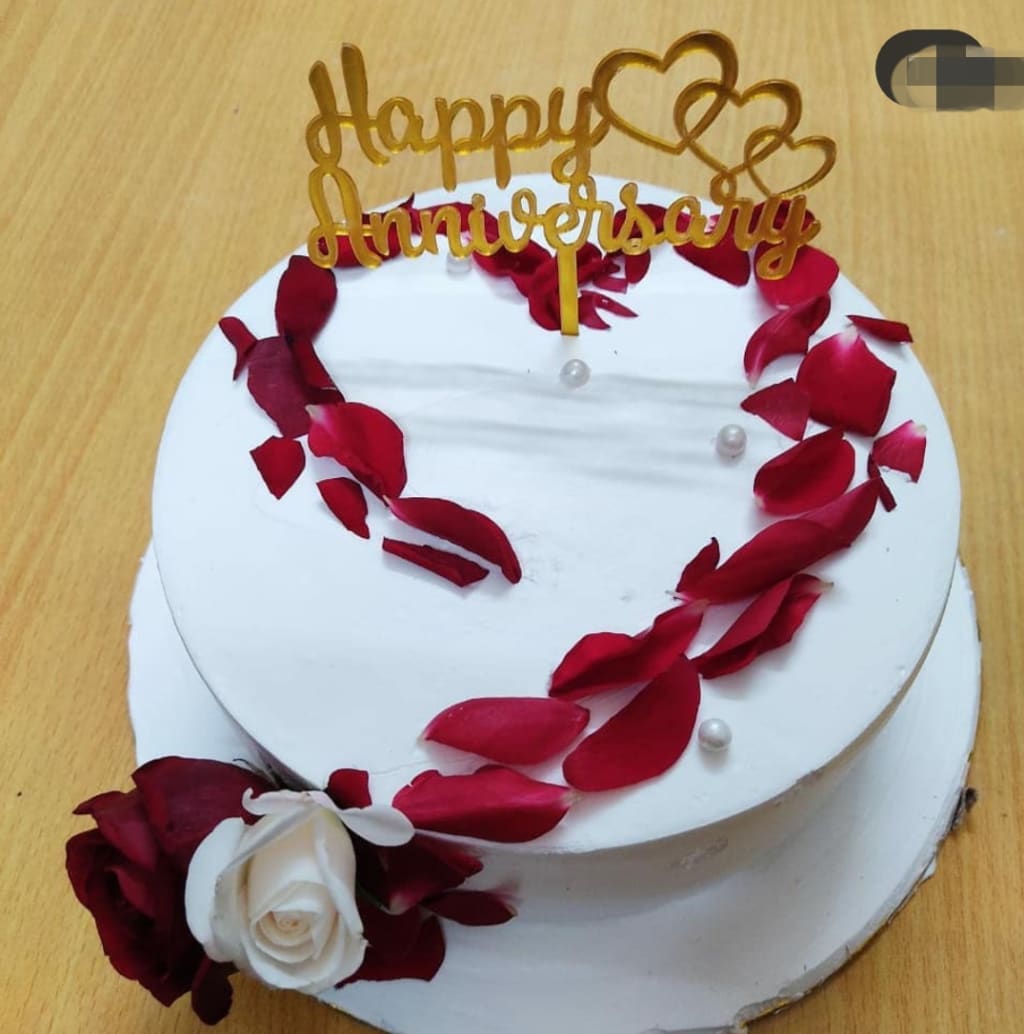 Wedding Anniversary cake..💗... - Dilshi Cake Designs | Facebook