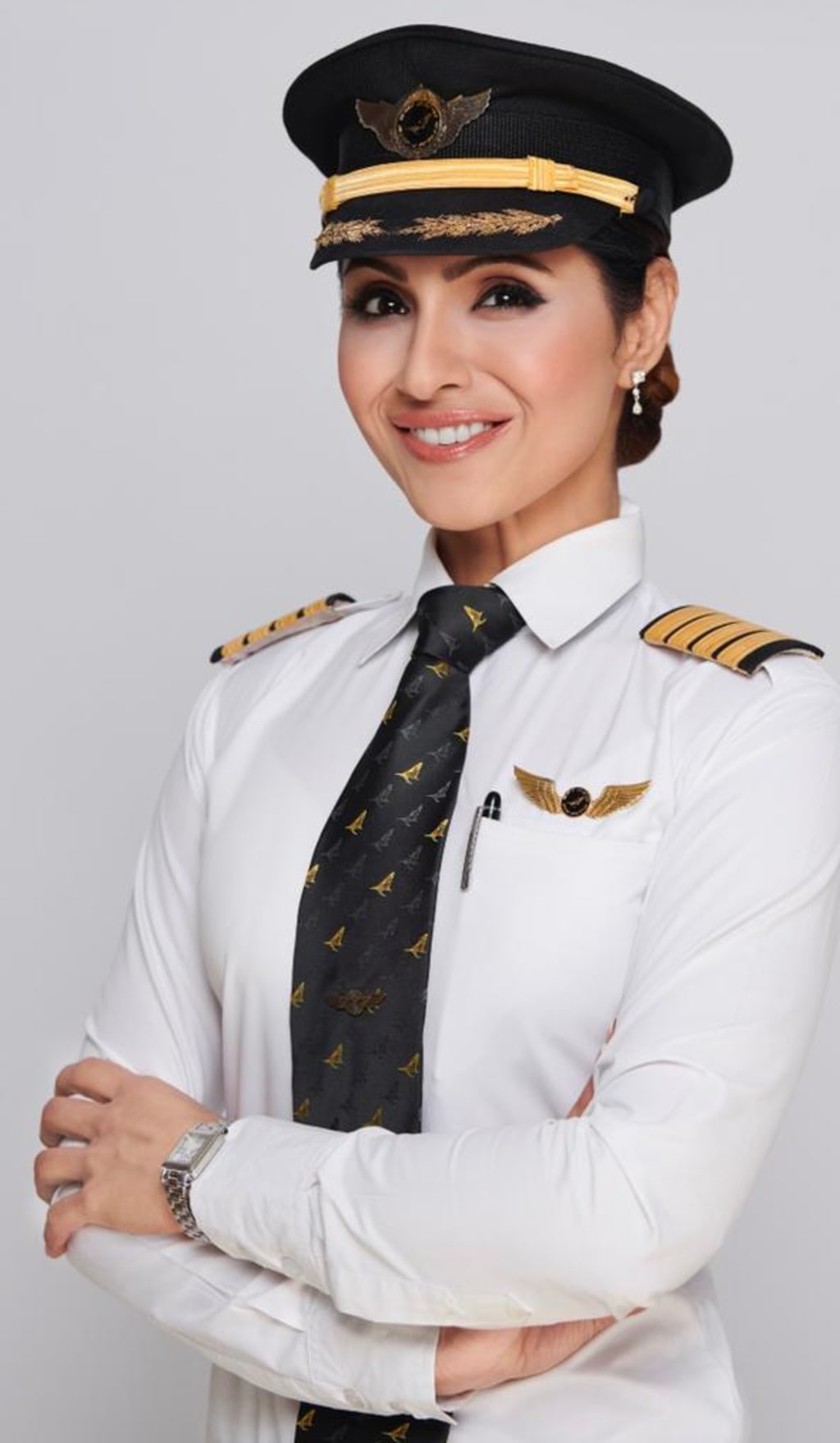 Meet Zoya Aggarwal, The Air India Pilot Who Created History By Flying ...