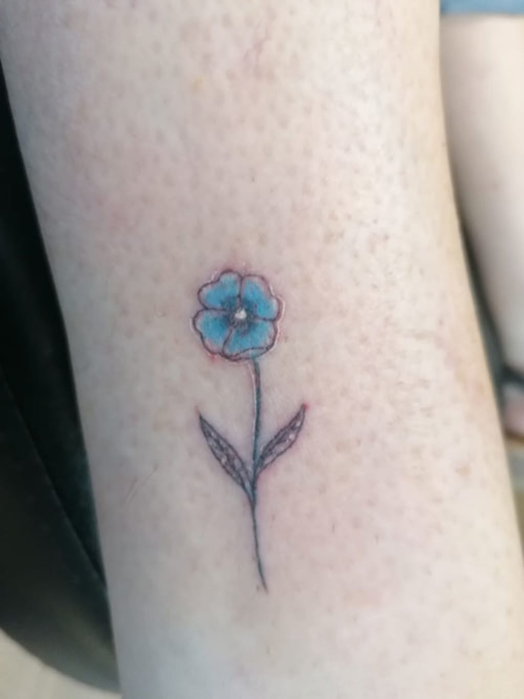 26 April Birth Flower Tattoo Ideas