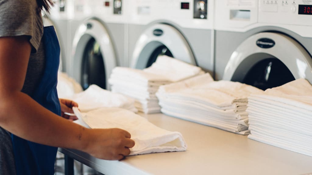 wash dry and fold laundry