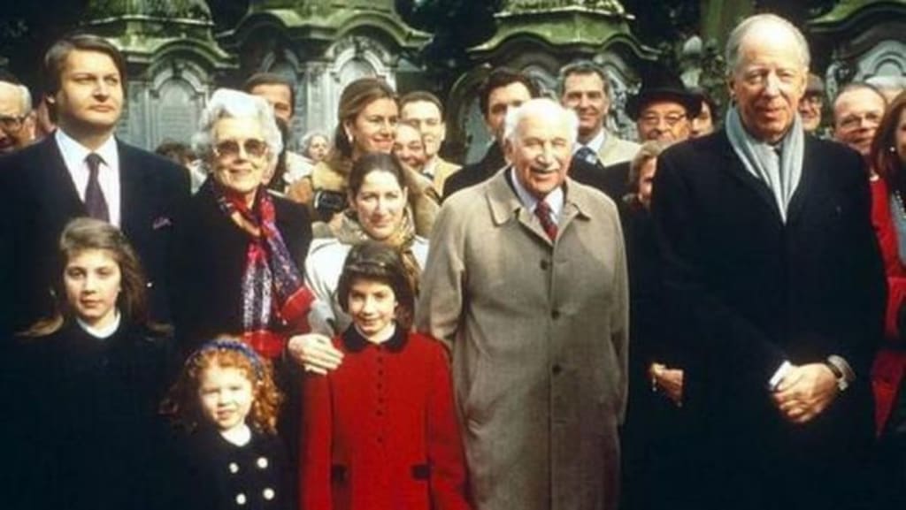 The Rothschild Family Fortune | FYI