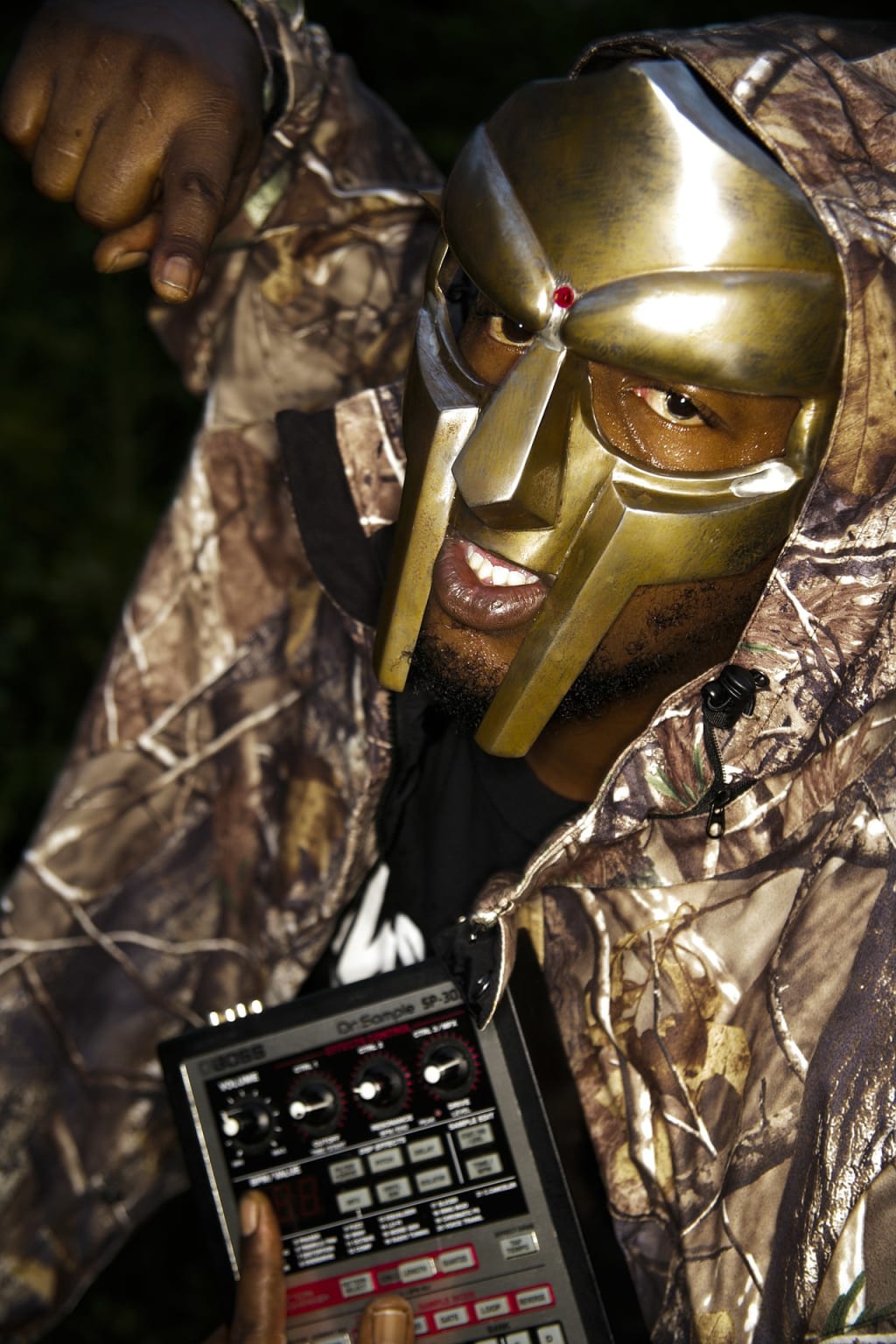 鉄火面　MF DOOM　Madvillain 鉄火面 MF DOOM Madvillain （Madvillain Mf Doom by Janiel Sa）