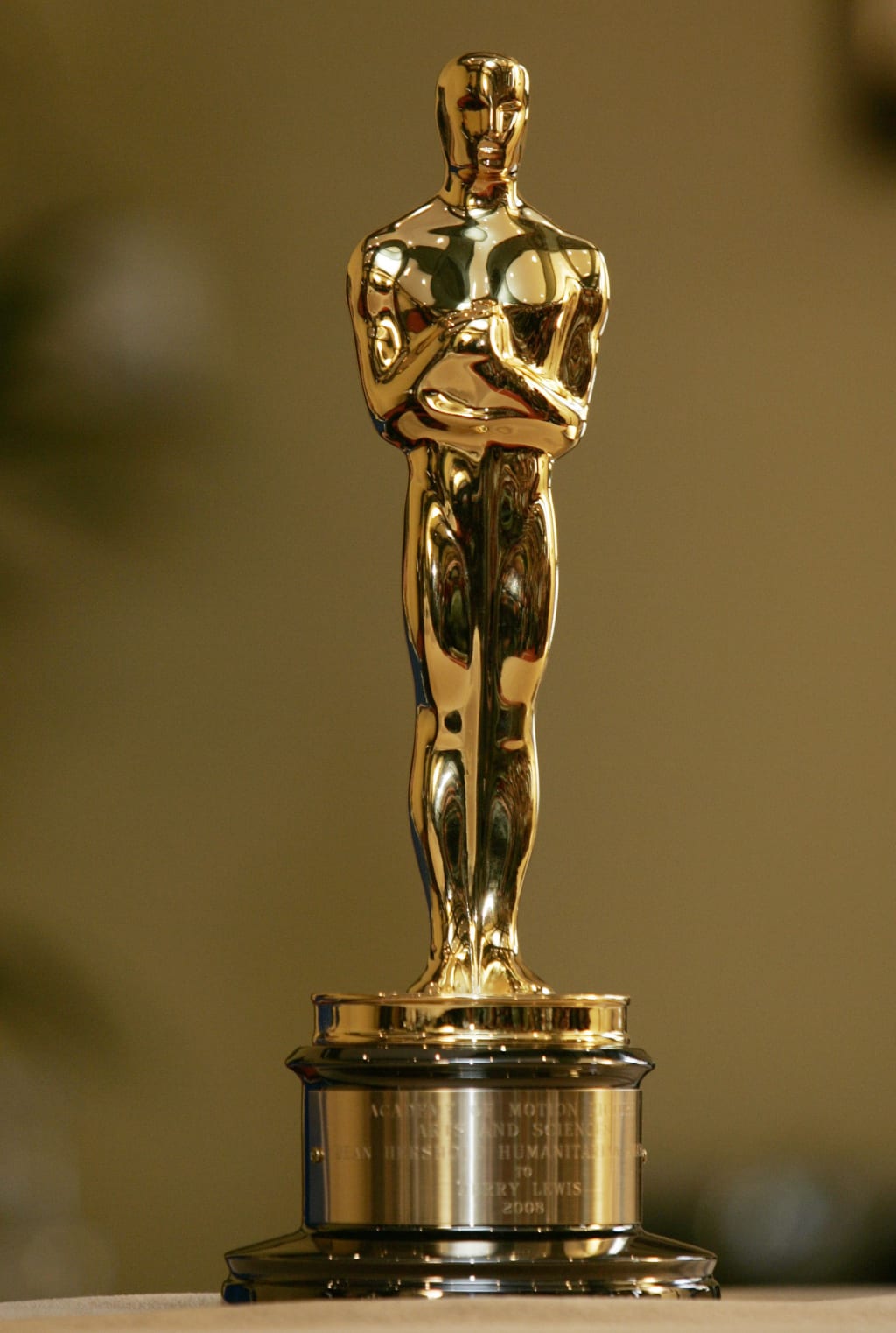 Oscar Like Achievement Trophy