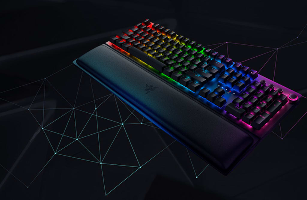 Razer BlackWidow Ultimate - Water and Dust Resistant Backlit Mechanical  Gaming Keyboard with Razer Green Switches (Tactile & Clicky) 