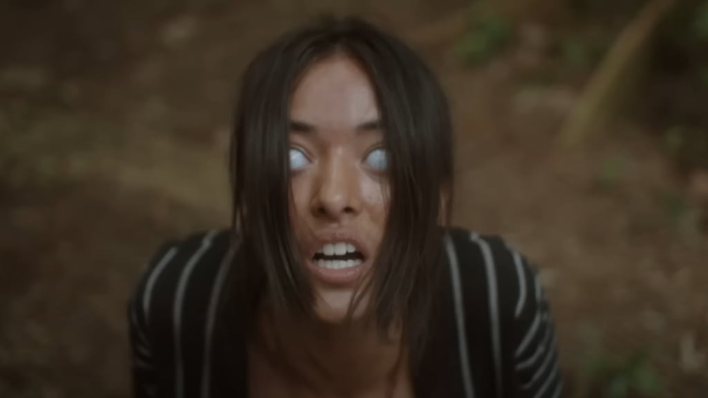 Nevapliusha video Elena Berkovaning birinchi porno suratga olishini tomosha qiling