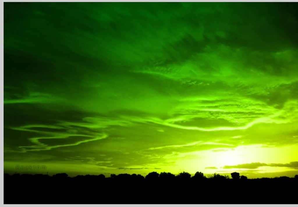 Green Skies: A Rare and Beautiful Sight, or a Jaded Warning Sign of Severe  Weather?