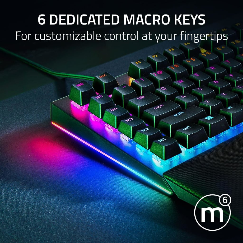 Meet the New Keys to Victory: The Razer BlackWidow V4 and