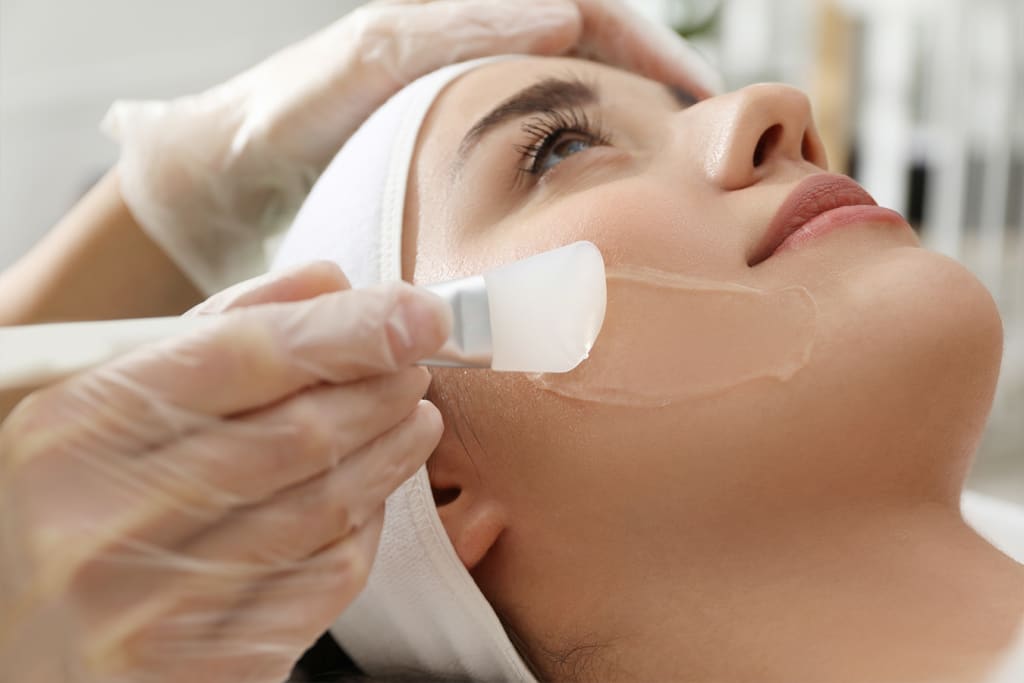 Exploring the Different Types of Chemical Peels Available in Dubai? | Blush