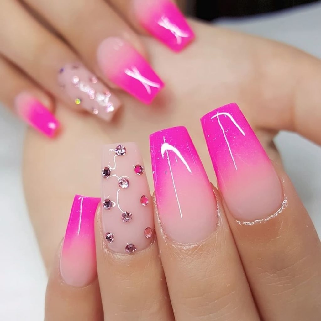 Sns Nail Designs That Pop in 2024