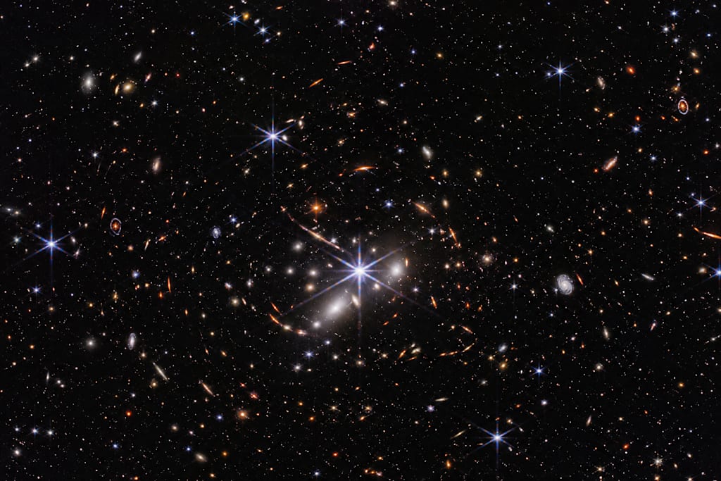 James Webb Telescope Finds Ancient Galaxies That Shouldn't Exist - Image 3