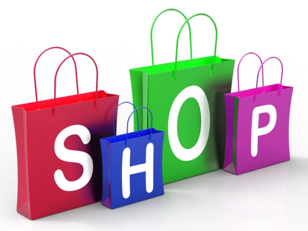 Online Shopping vs In-Store Shopping - Which is Better for