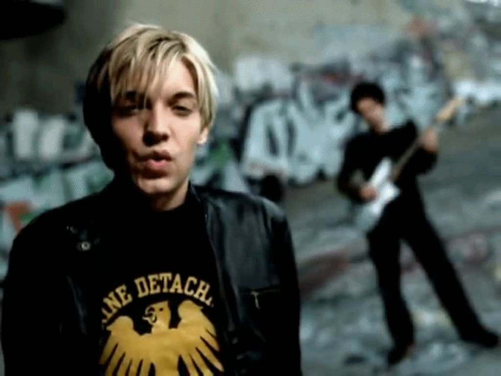 Top 10 Cheesiest One-Hit Wonders of the 2000s