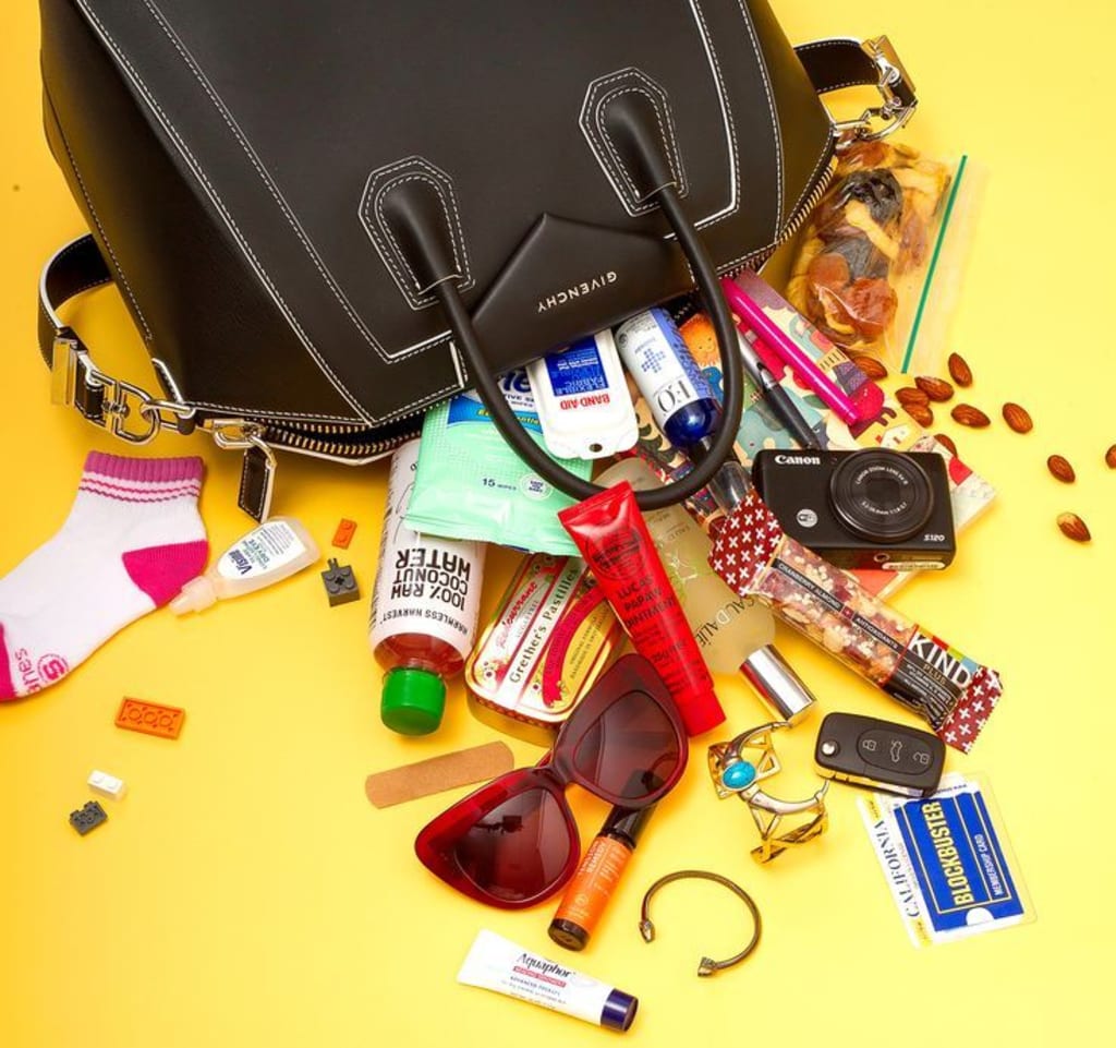 Things to have in your purse.  What's in my purse, Purse