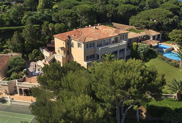 Bernard Arnault House - Luxurious Home of the Richest Man in France