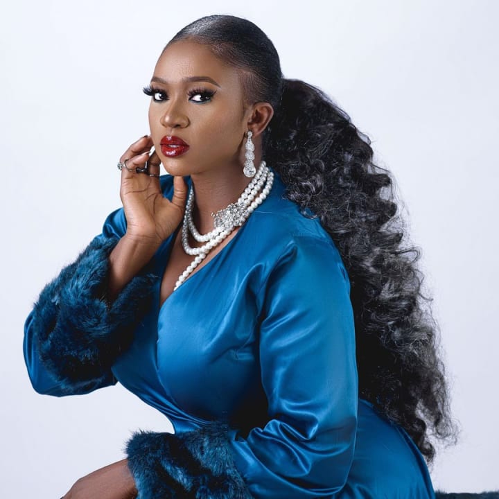 13 Most Stylish Nigerian Female Singers Ranked (Photos). Styled