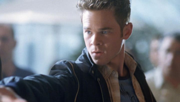 Aaron Ashmore | Official Site for Man Crush Monday #MCM | Woman Crush  Wednesday #WCW