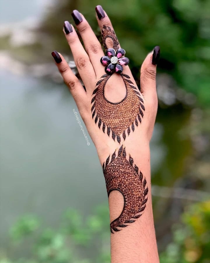 45 Simple Henna Tattoo Designs to Show Off in Warm Weather