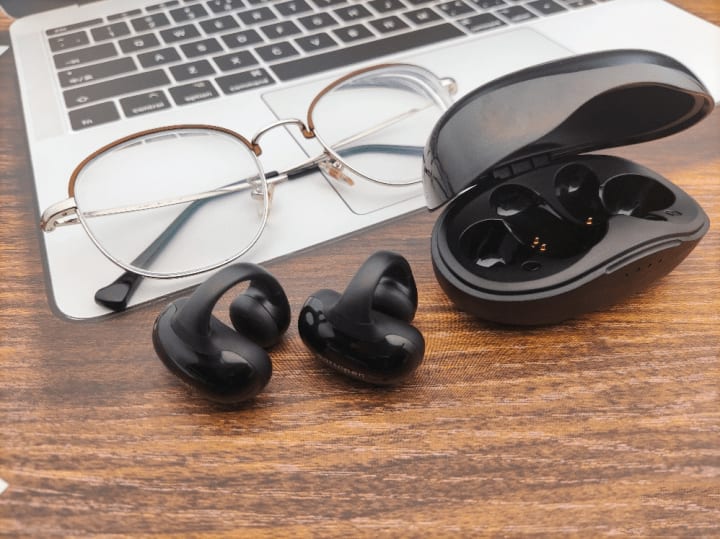 How Do Bone Conduction Headphones Work and Their Benefits? Lifehack