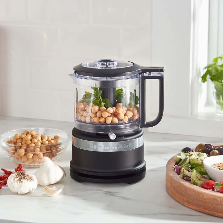 The Best Small Kitchen Appliances for Efficient Meal Preparation