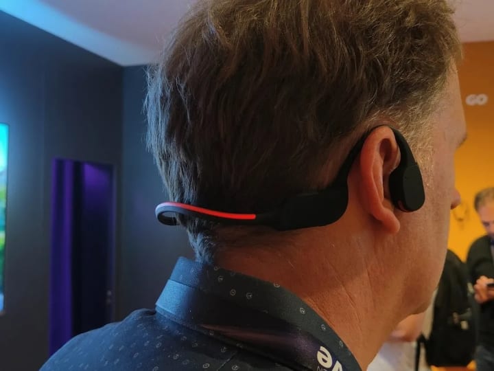 What Are The Disadvantages of Wireless Bone Conduction Headphones? Trader