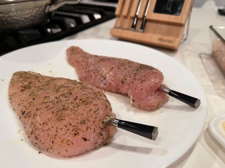 Cook A Chicken Breast Using The MEATER Custom Cook Setting 