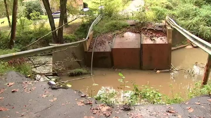 They were also negligent in failing to warn the public of the danger posed by the bridge. The lawsuit alleges that they violated the state and local regulations that require them to keep the bridge in a safe condition or to remove it if it is not in use.