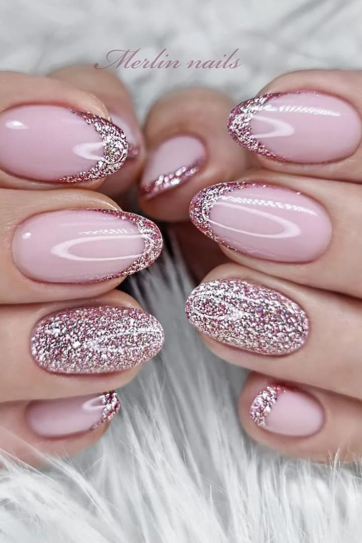 Elegant 2025 Silver Glitter Bridal Nails