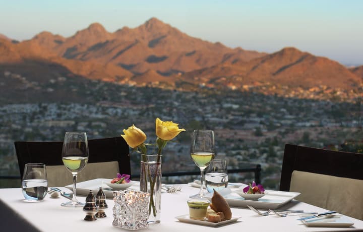 Different Pointe of View Restaurant - Phoenix, AZ