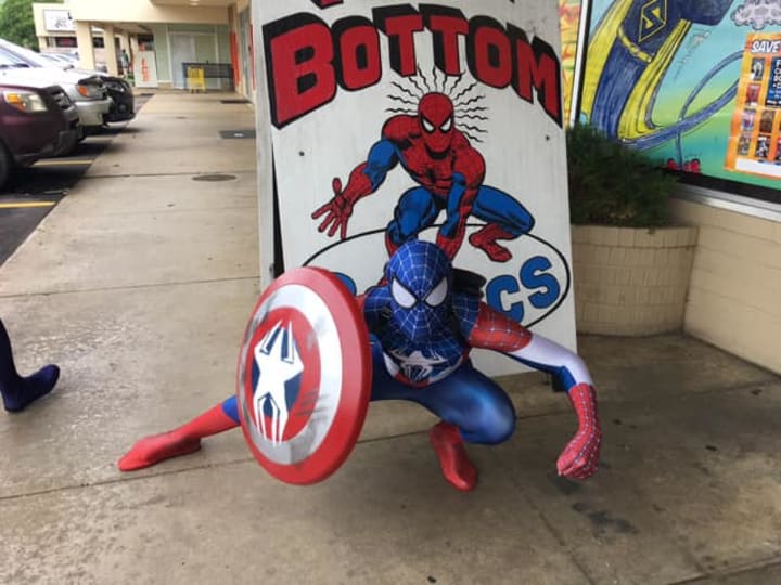 Captain Spider-Man Costume Review | Geeks