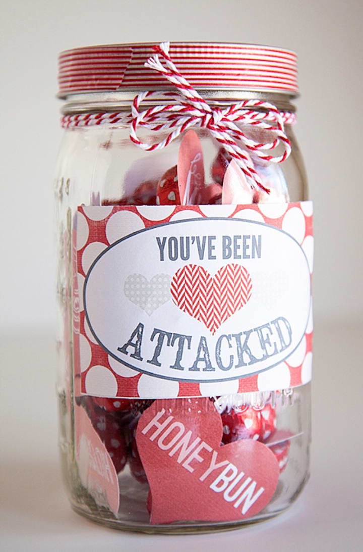 Valentine Glitter Votives - Mason Jar Crafts Love